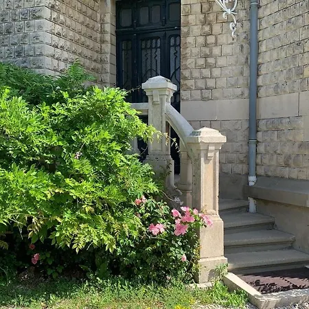 Impeccable Domain 4-bed In Pargny-sur-saulx Villa Thiéblemont-Farémont
